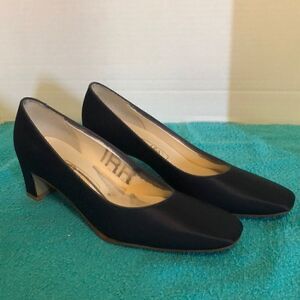 Dyeables Heels 